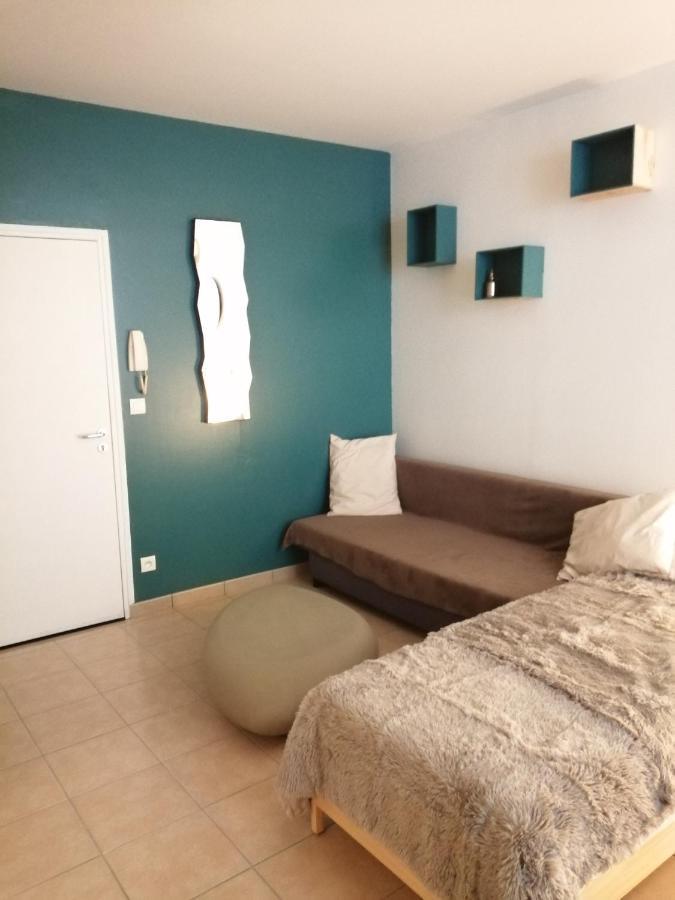 דירות סדאן Studio Dans Vieux Magasin 1800 מראה חיצוני תמונה