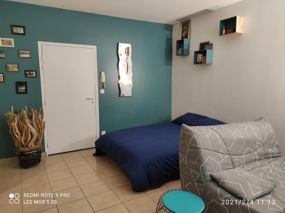 דירות סדאן Studio Dans Vieux Magasin 1800 מראה חיצוני תמונה